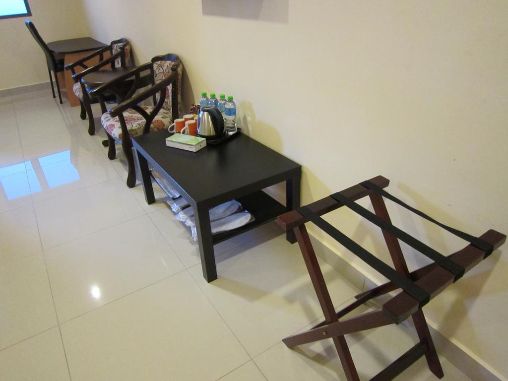 קואלה לומפור Oyo 151 Twin Hotel מראה חיצוני תמונה